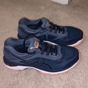BRAND NEW!! Asics Running Shoes Women’s